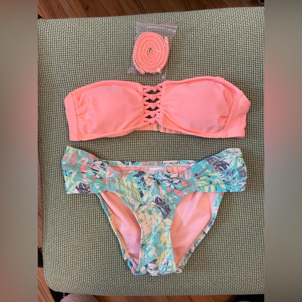 Like-New Juniors Xhilaration peach bikini XS